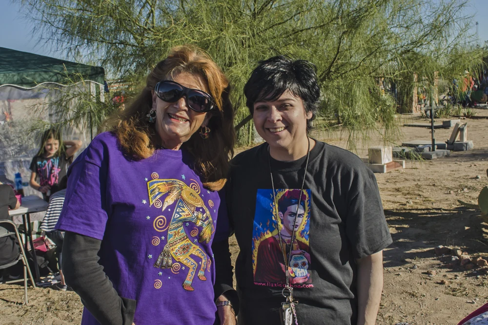 Celebración de la comunidad mexicana en El Paso con colores vibrantes